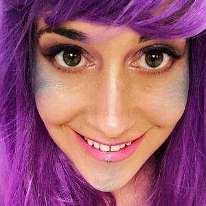 Meet your Posher, Marnie